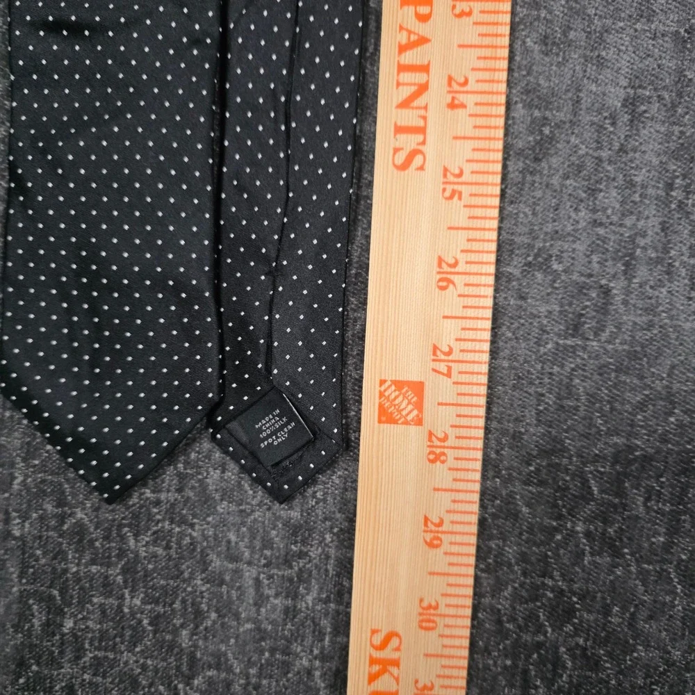 NWT Express Mens Black Silk Micro Dot Narrow Tie Modern Luxury 58